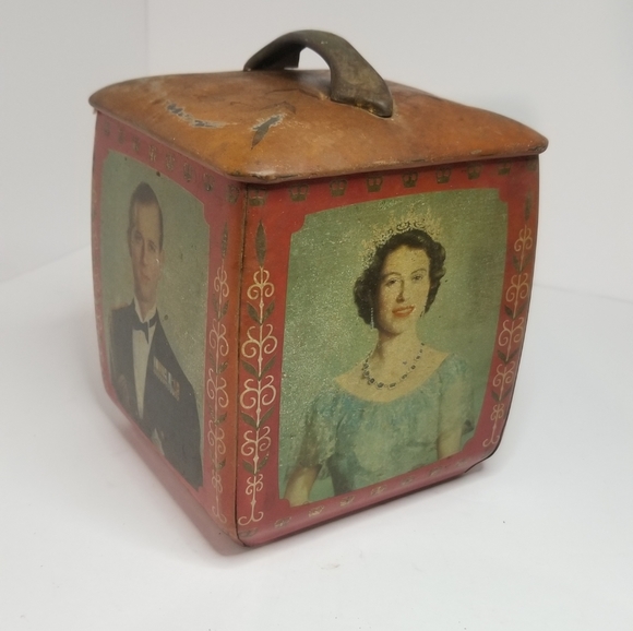 Collector tin , home Decor - Picture 1 of 2